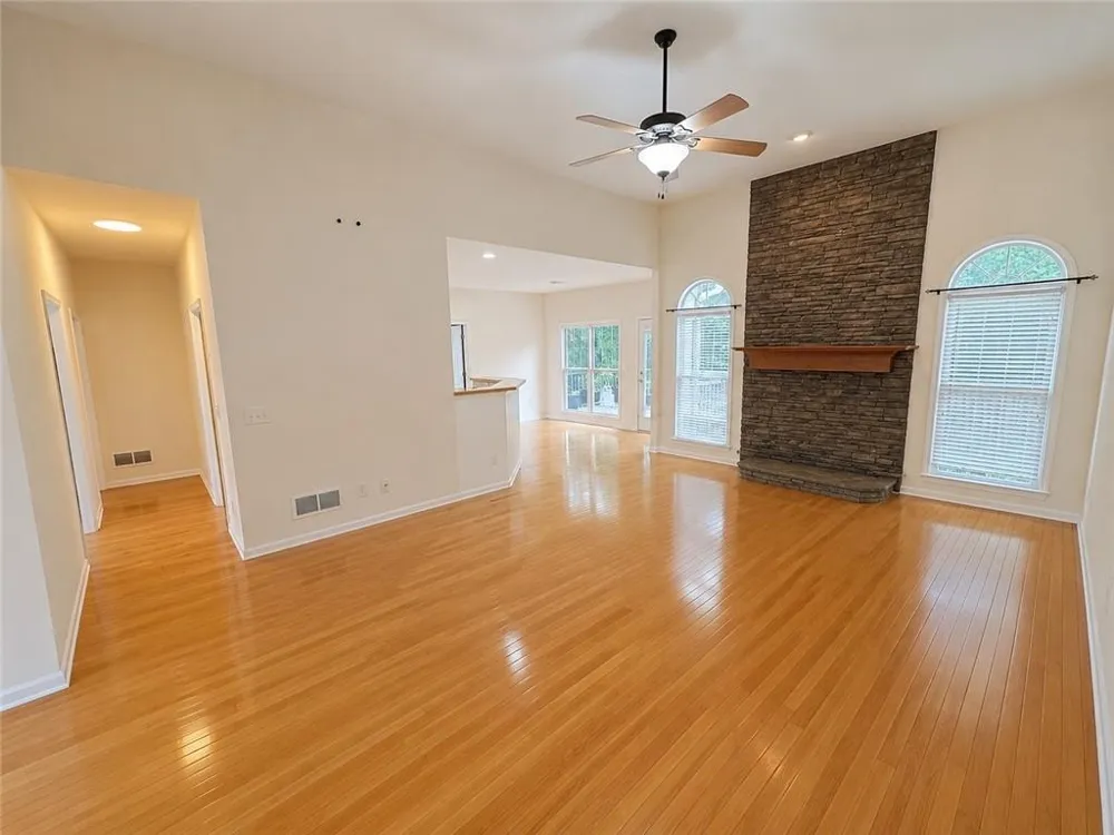 9235 Waterside Drive Ball Ground, GA 30107