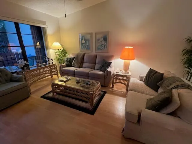 8083 SE Villa Circle Hobe Sound, FL 33455
