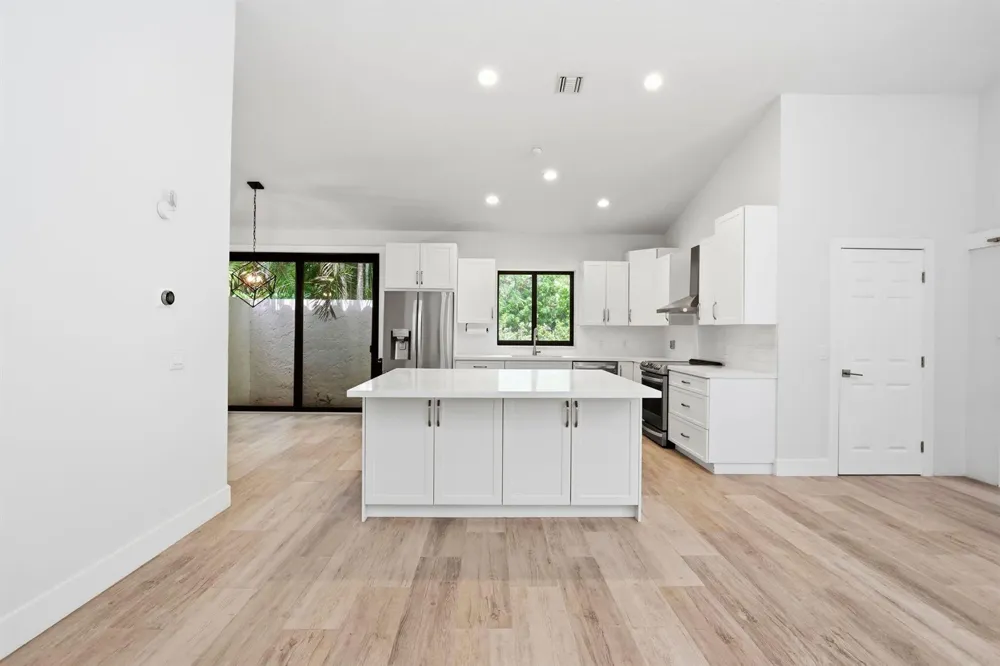 2302 NW 66th Drive Boca Raton, FL 33496