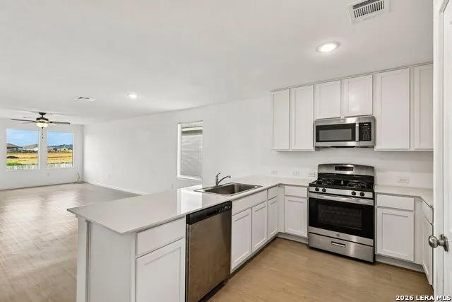 212 COWBOY RDG Pleasanton, TX 78064