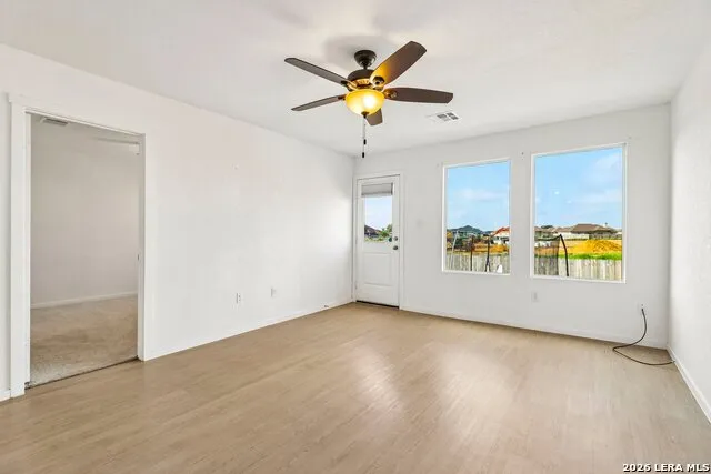 212 COWBOY RDG Pleasanton, TX 78064