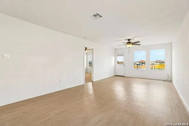212 COWBOY RDG Pleasanton, TX 78064