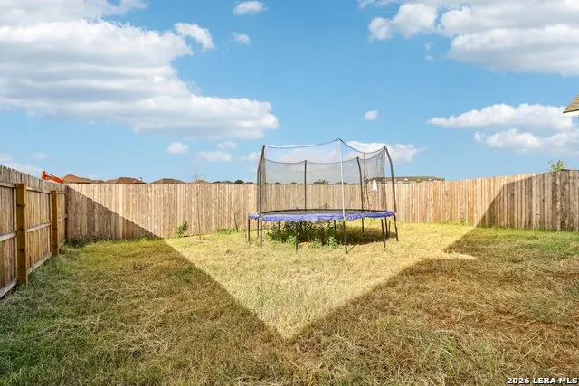 212 COWBOY RDG Pleasanton, TX 78064