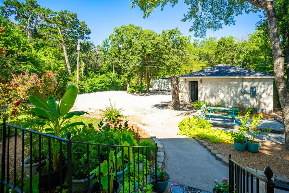 535 FM2681 Mexia, TX 76667