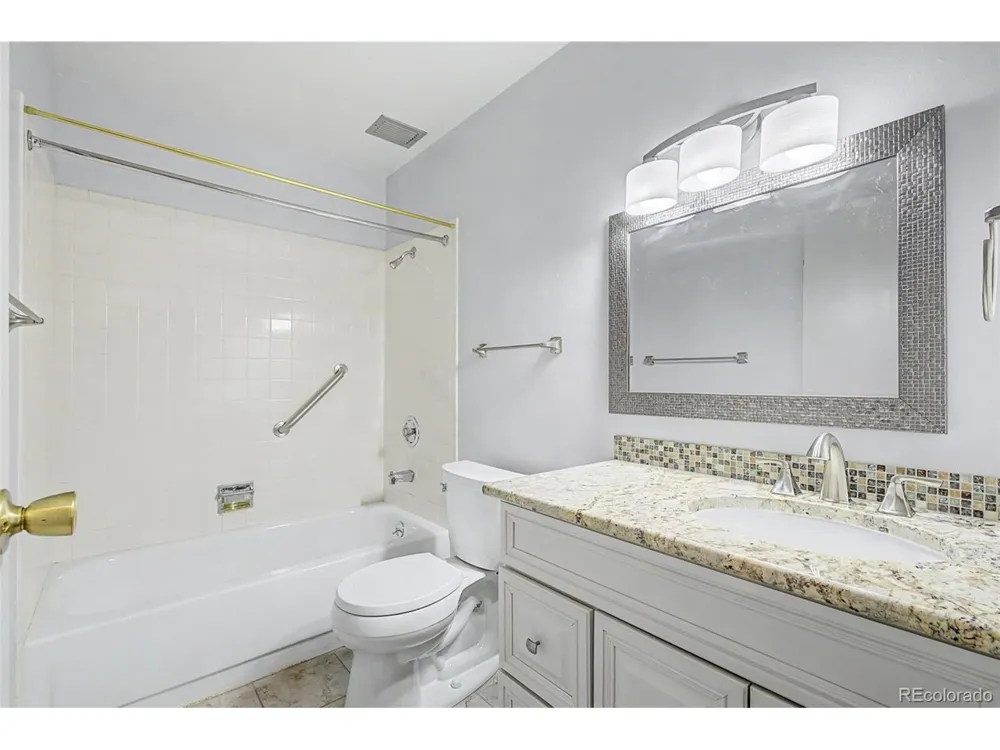 13635 E Bates Avenue #403 Aurora, CO 80014