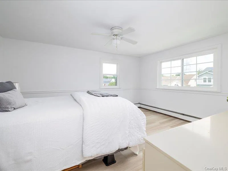 18 Old Farm Road Levittown, NY 11756