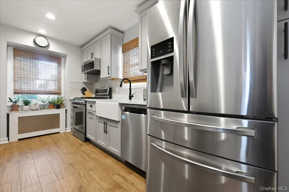 710 Premier Boulevard New Hyde Park, NY 11040