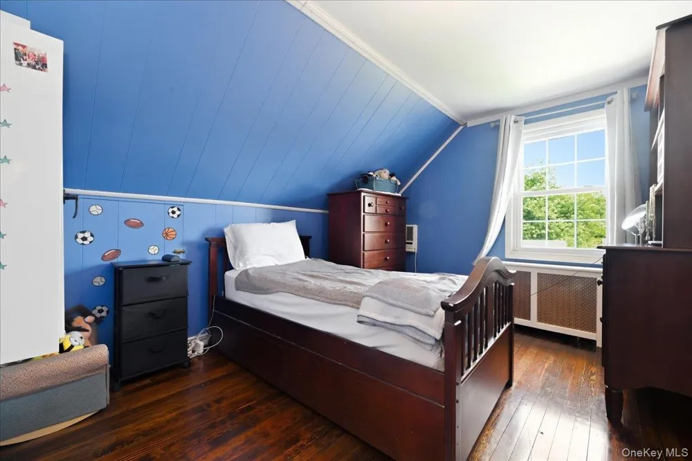 710 Premier Boulevard New Hyde Park, NY 11040