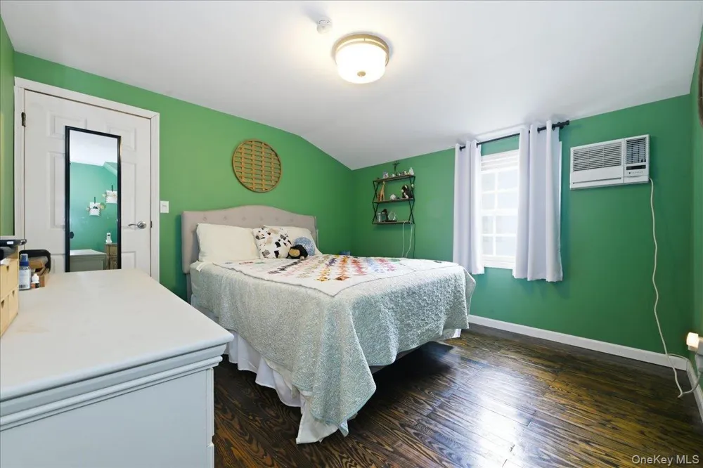 710 Premier Boulevard New Hyde Park, NY 11040