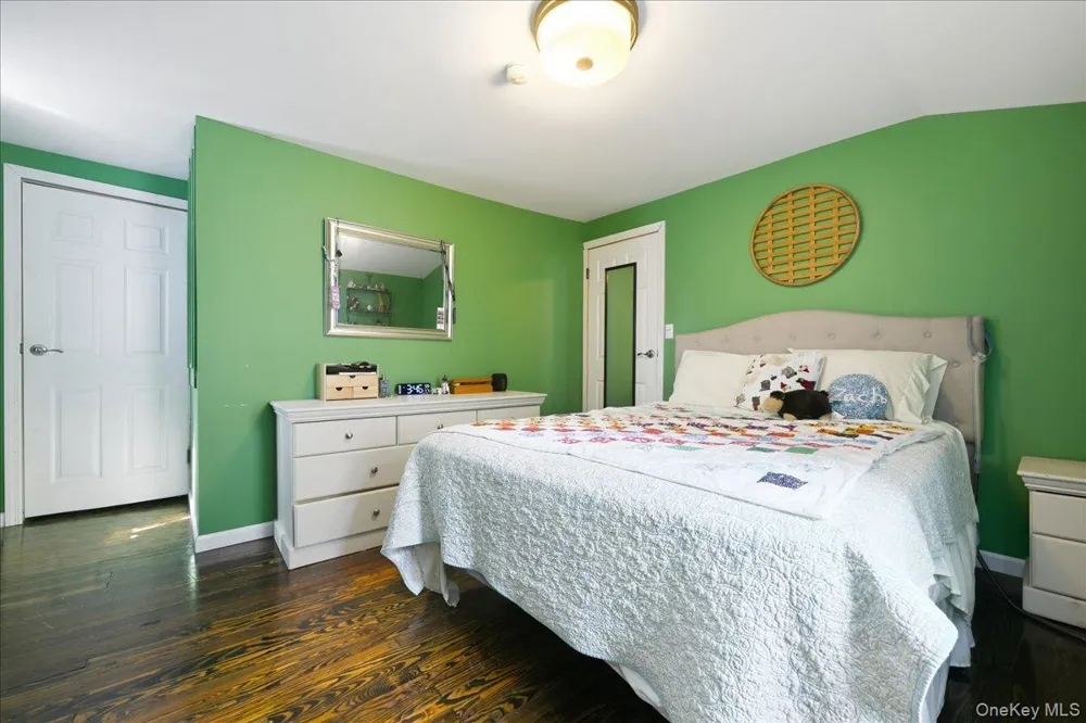 710 Premier Boulevard New Hyde Park, NY 11040