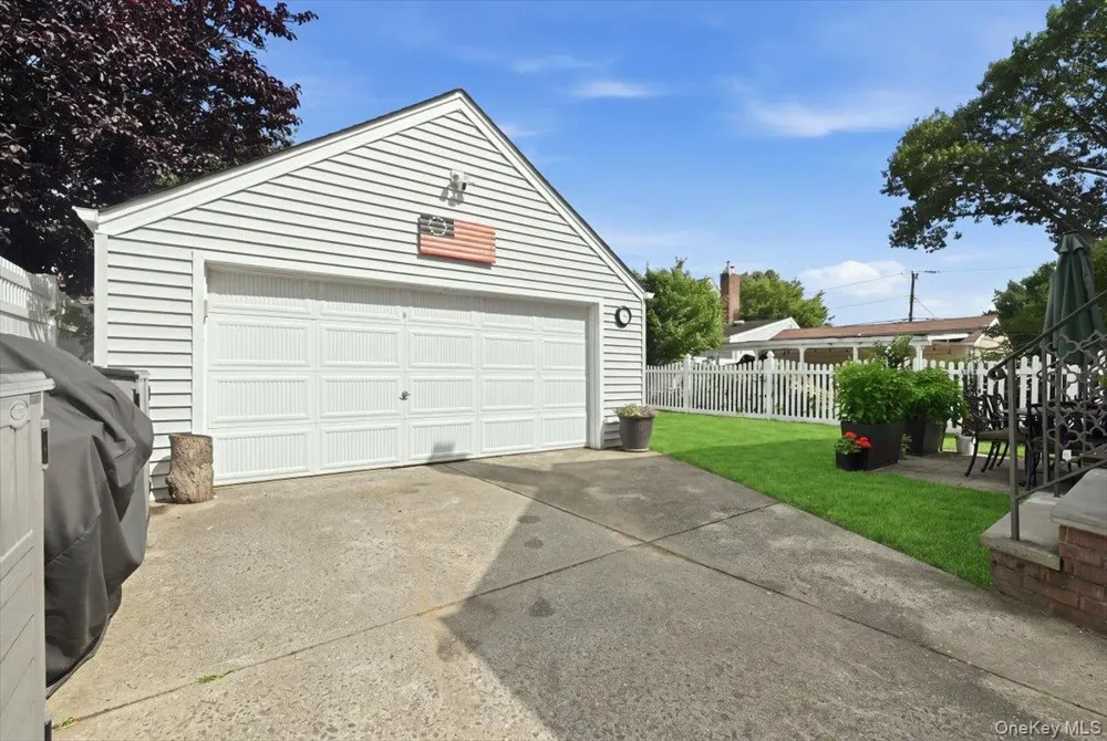 710 Premier Boulevard New Hyde Park, NY 11040