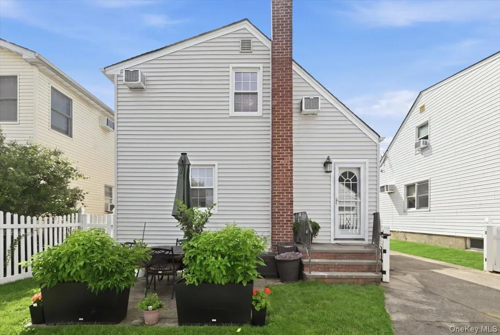 710 Premier Boulevard New Hyde Park, NY 11040