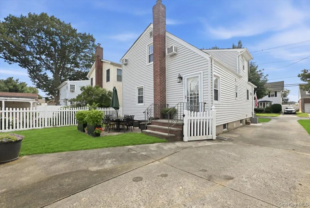 710 Premier Boulevard New Hyde Park, NY 11040