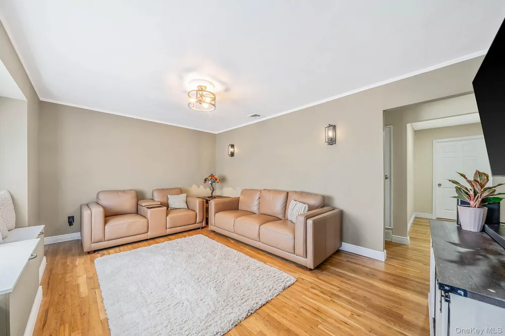 155 Howard Street Port Jefferson Station, NY 11776
