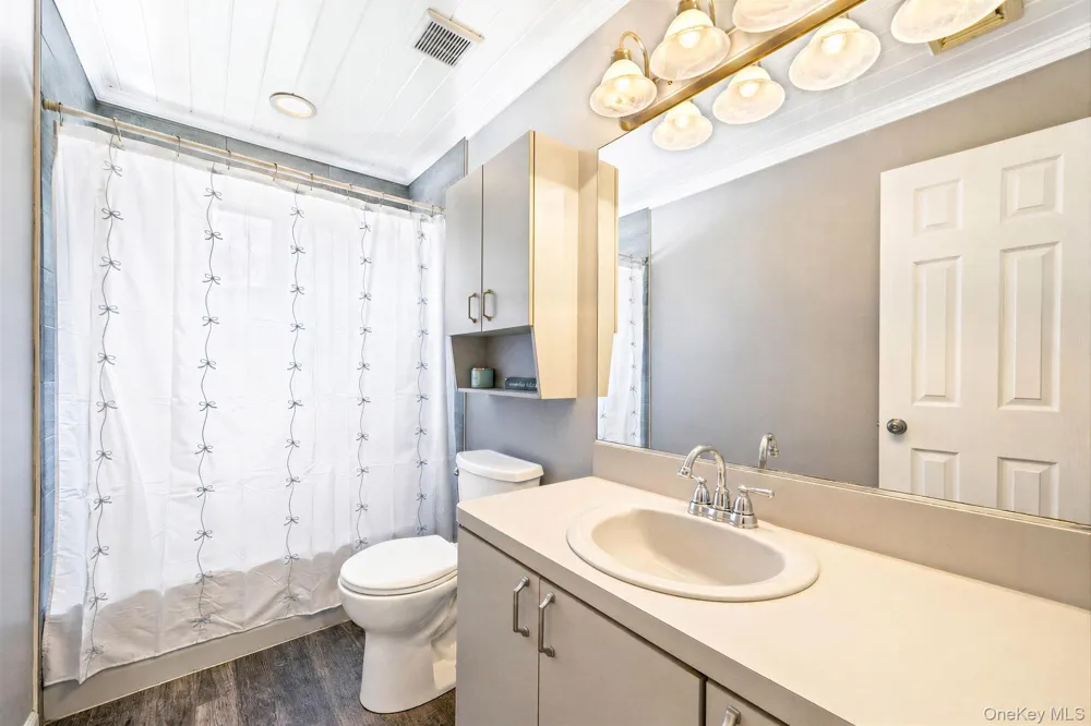 155 Howard Street Port Jefferson Station, NY 11776