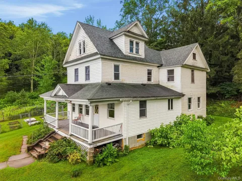 8 Norris Drive