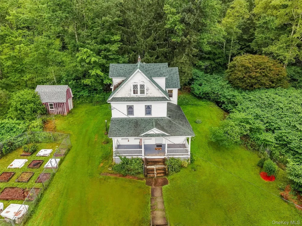8 Norris Drive Swan Lake, NY 12783