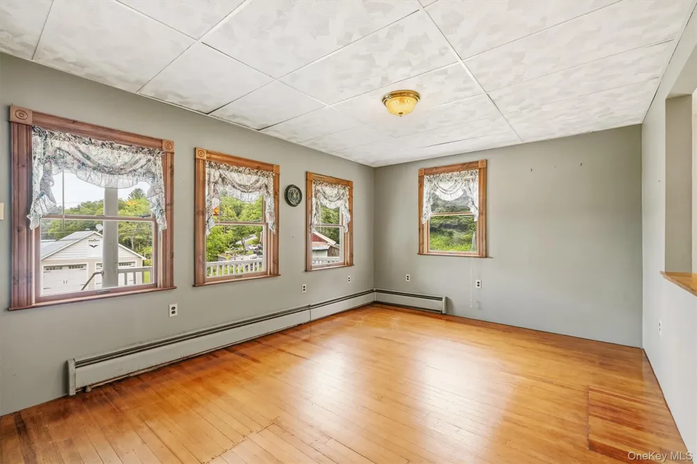 8 Norris Drive Swan Lake, NY 12783