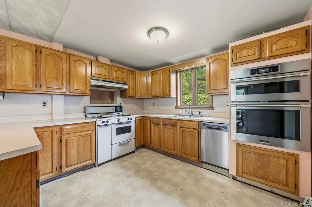 8 Norris Drive Swan Lake, NY 12783