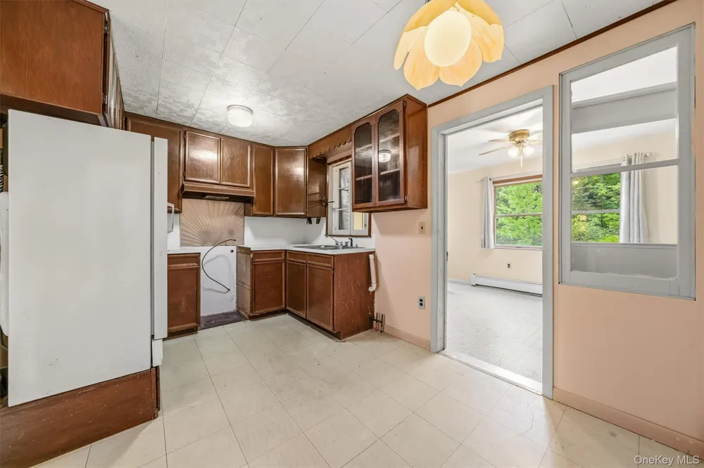 8 Norris Drive Swan Lake, NY 12783