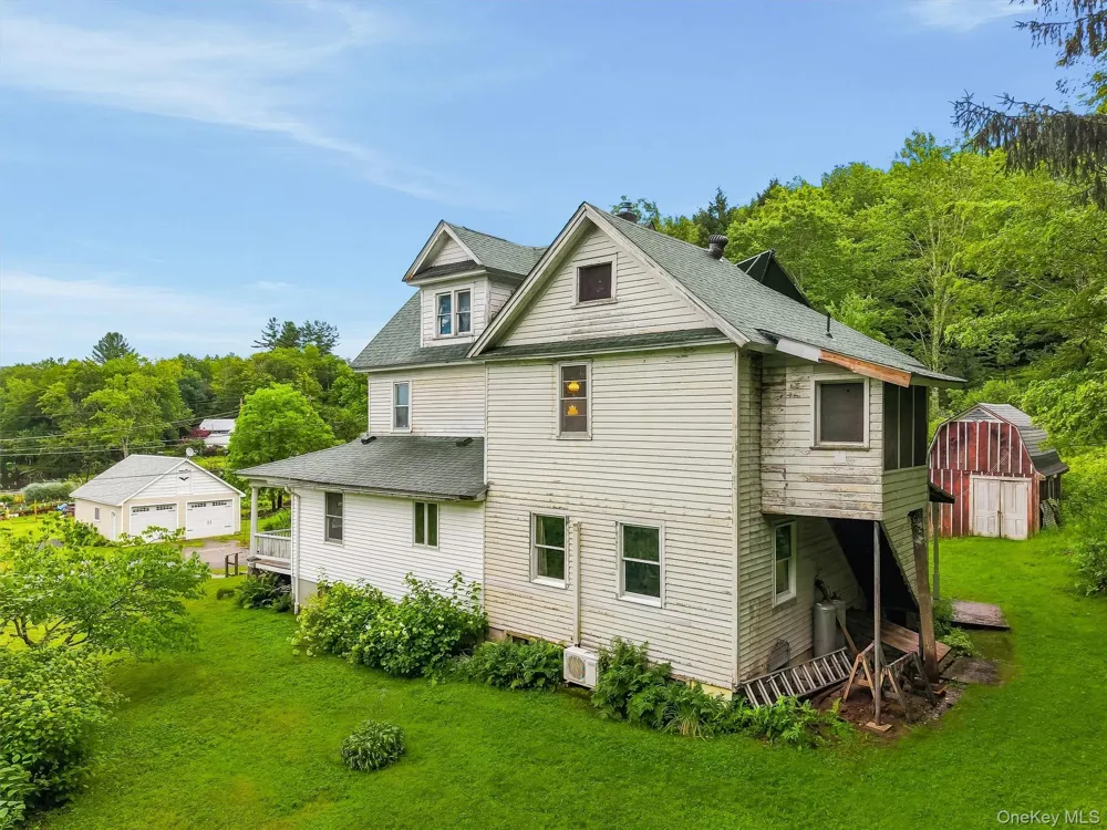 8 Norris Drive Swan Lake, NY 12783