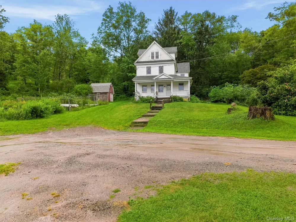 8 Norris Drive Swan Lake, NY 12783