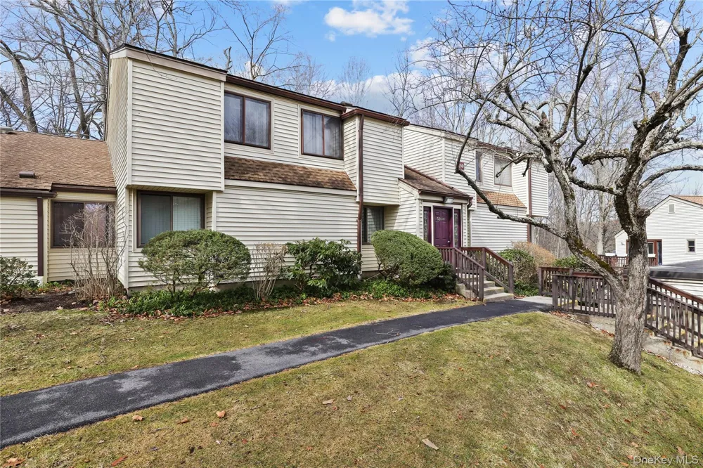 59 Kirby Close #D Yorktown Heights, NY 10598