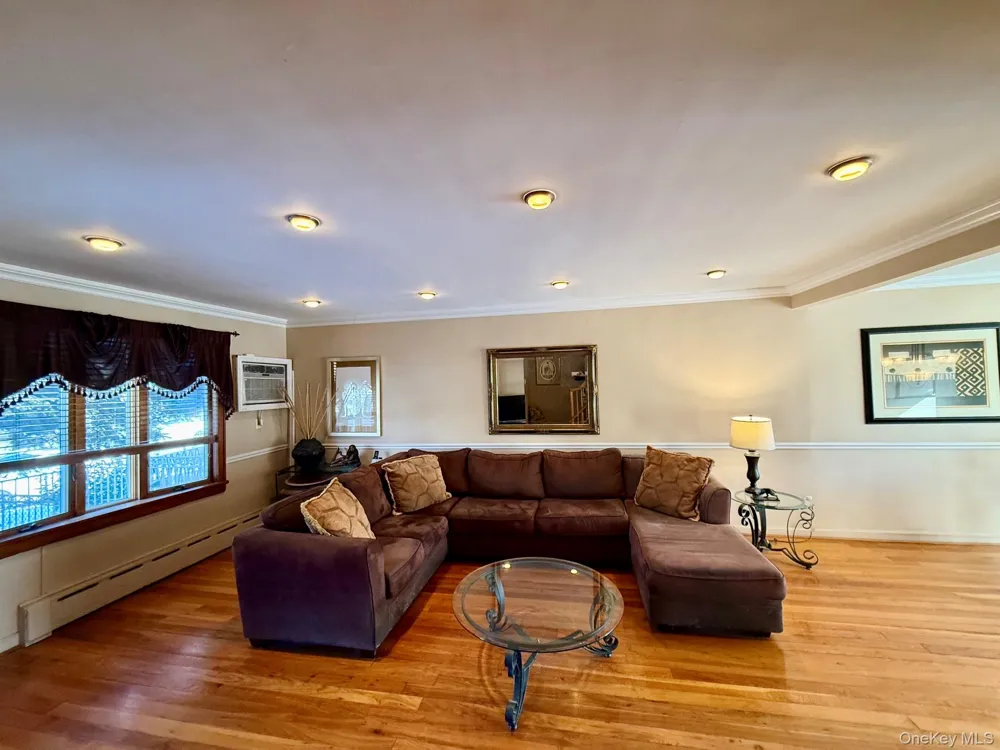 6354 77th Street Middle Village, NY 11379