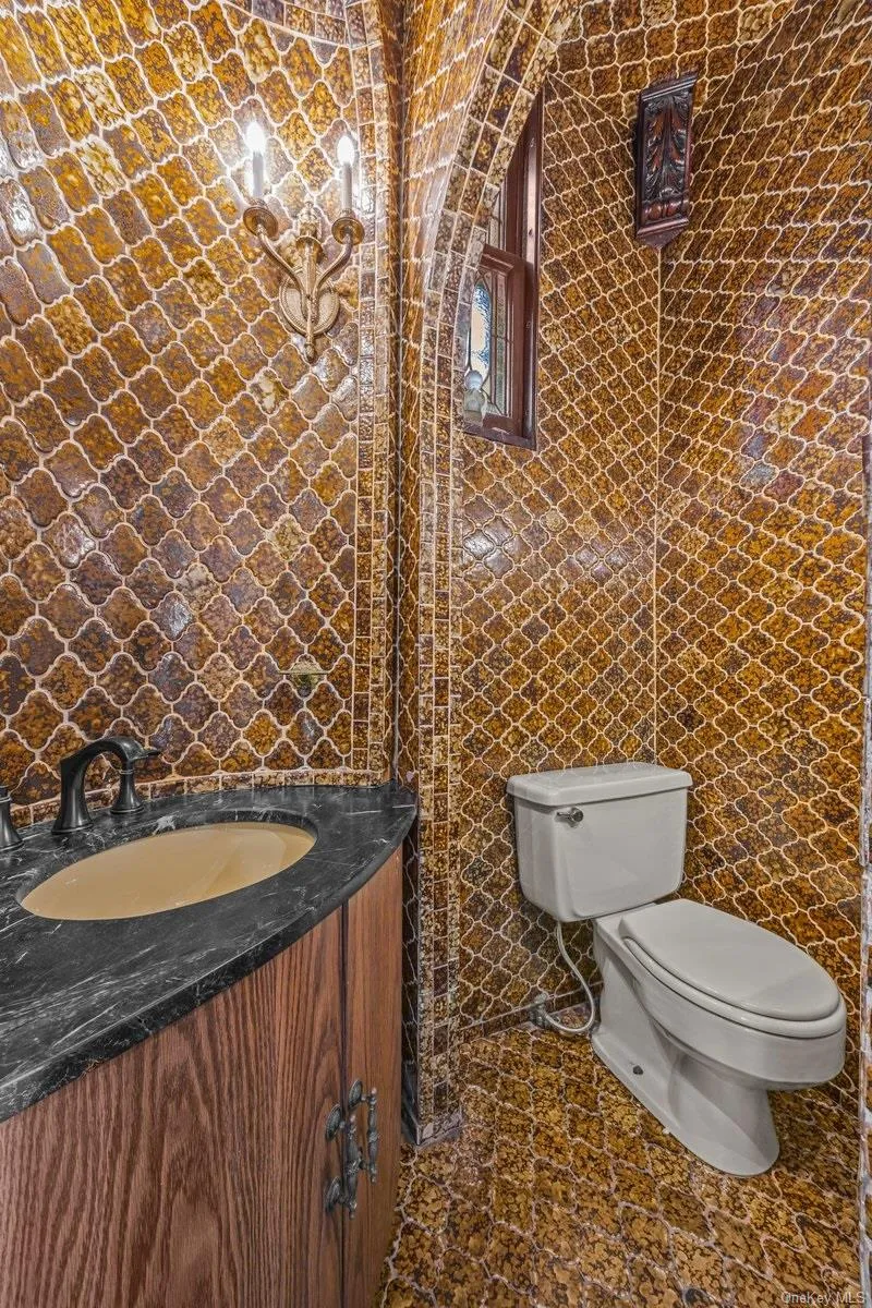 190 Beach 137th Street Belle Harbor, NY 11694