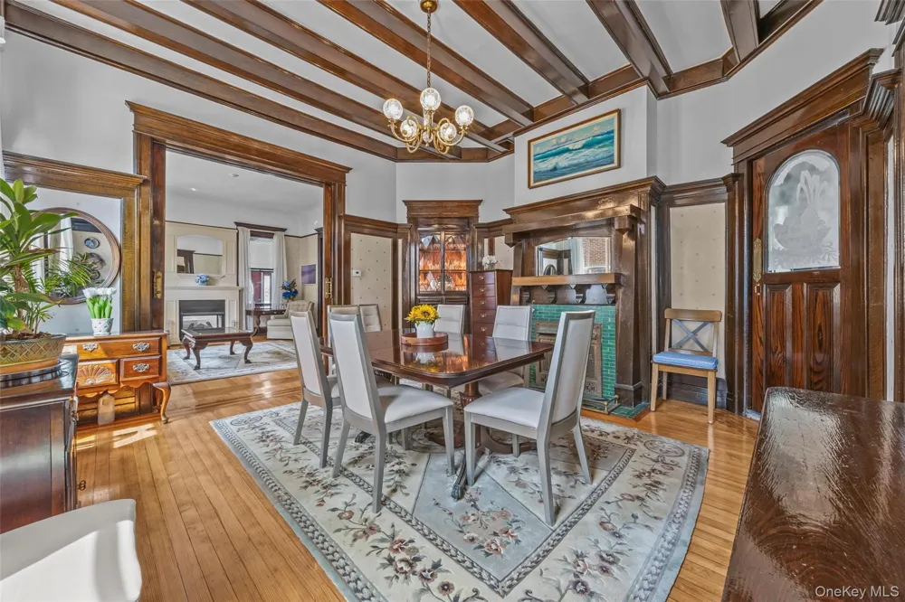 190 Beach 137th Street Belle Harbor, NY 11694