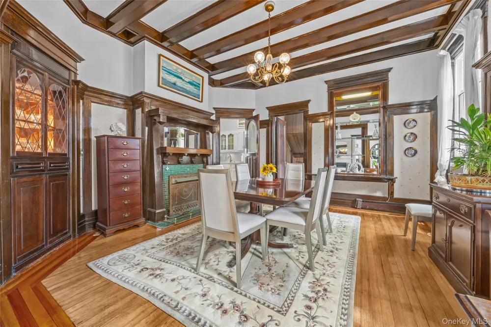190 Beach 137th Street Belle Harbor, NY 11694