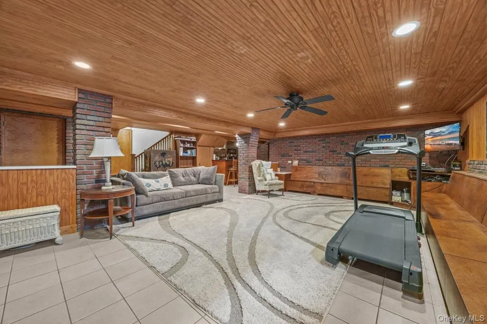 190 Beach 137th Street Belle Harbor, NY 11694