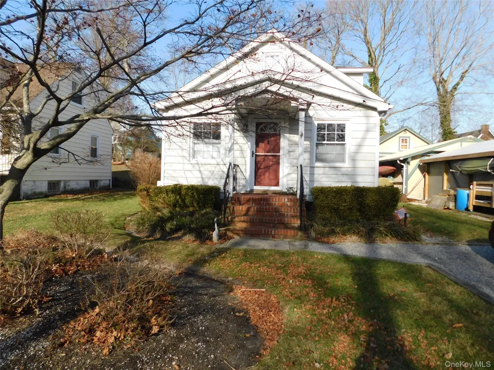 80 Cedar Road Wading River, NY 11792