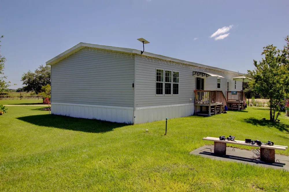 19034 NW 292ND STREET Okeechobee, FL 34972
