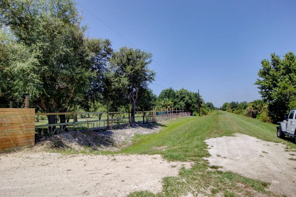 19034 NW 292ND STREET Okeechobee, FL 34972