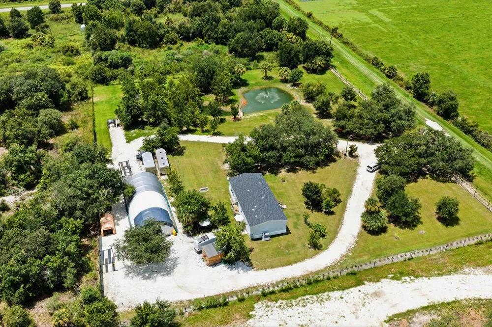 19034 NW 292ND STREET Okeechobee, FL 34972