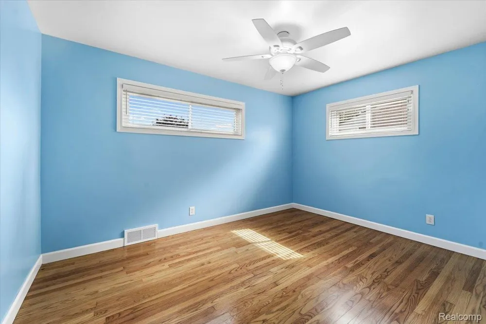 13231 Spruce Street Southgate City, MI 48195