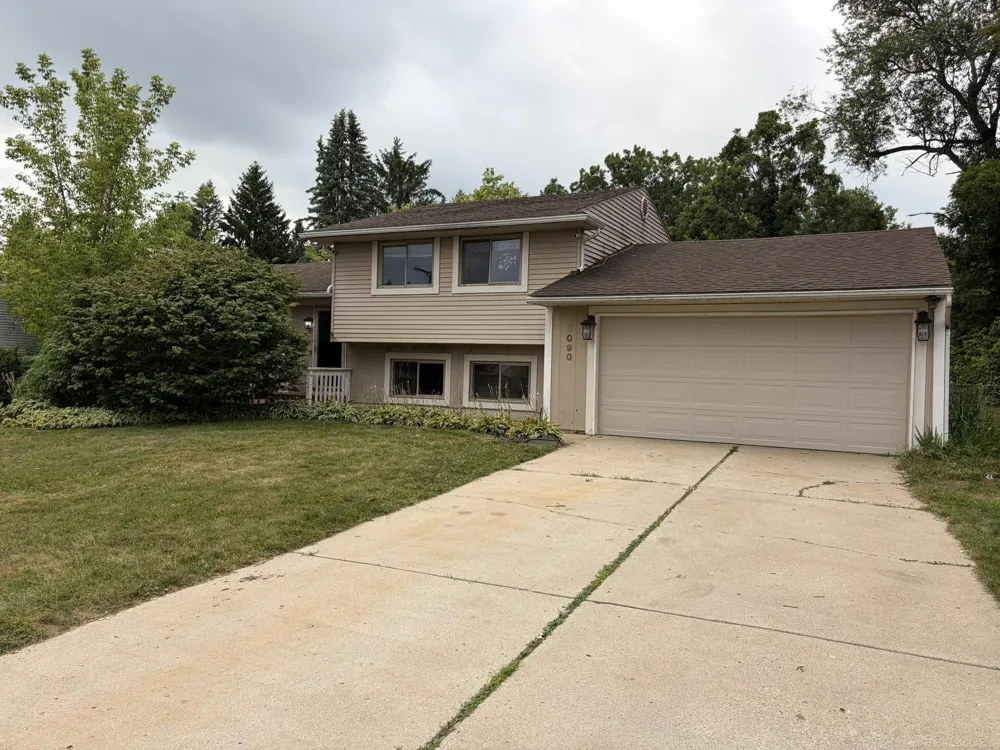 3090 Ripple Way White Lake Charter Township, MI 48383