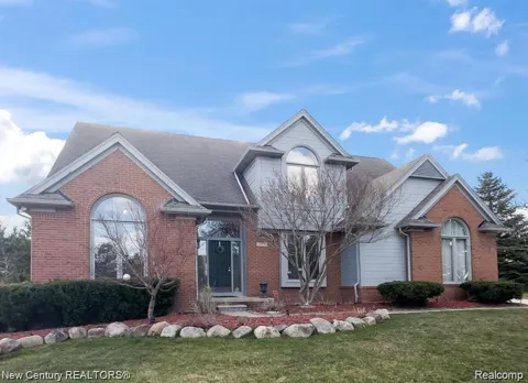 1075 Redding Drive