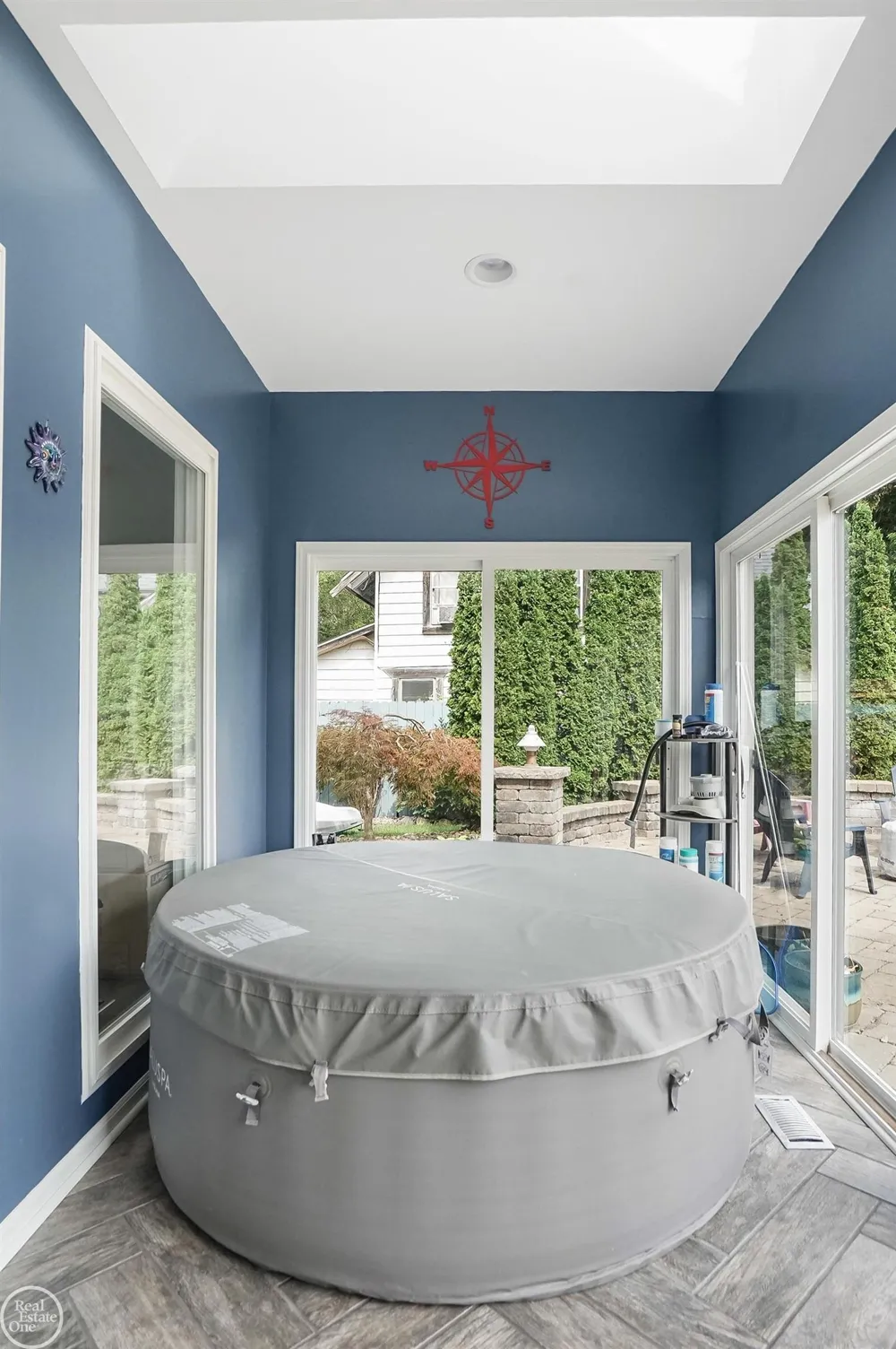 695 King Circle Orion Charter Township, MI 48362