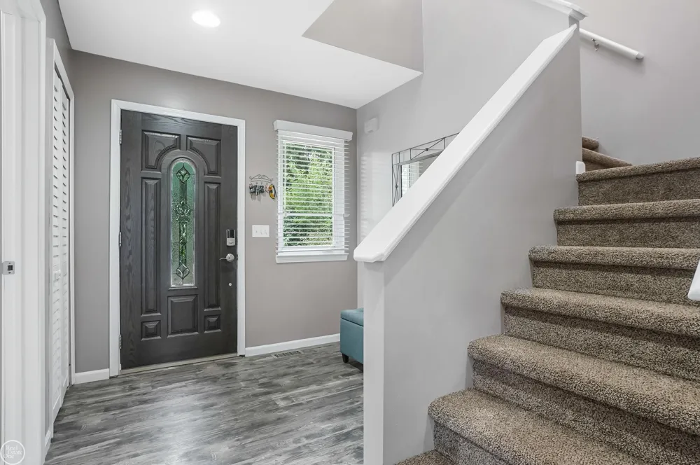 695 King Circle Orion Charter Township, MI 48362