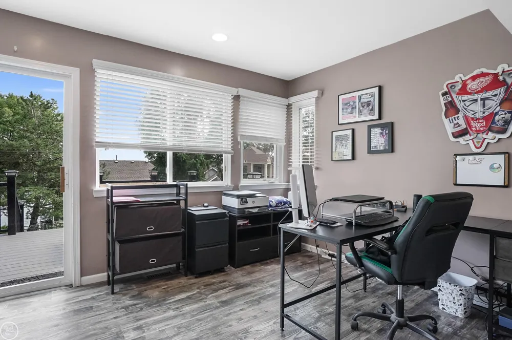 695 King Circle Orion Charter Township, MI 48362