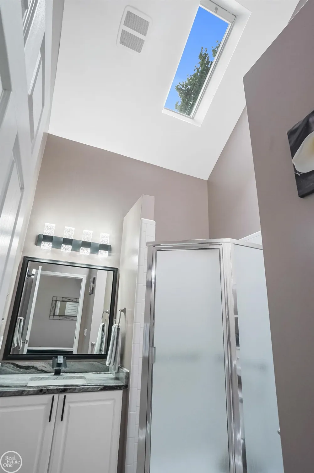 695 King Circle Orion Charter Township, MI 48362