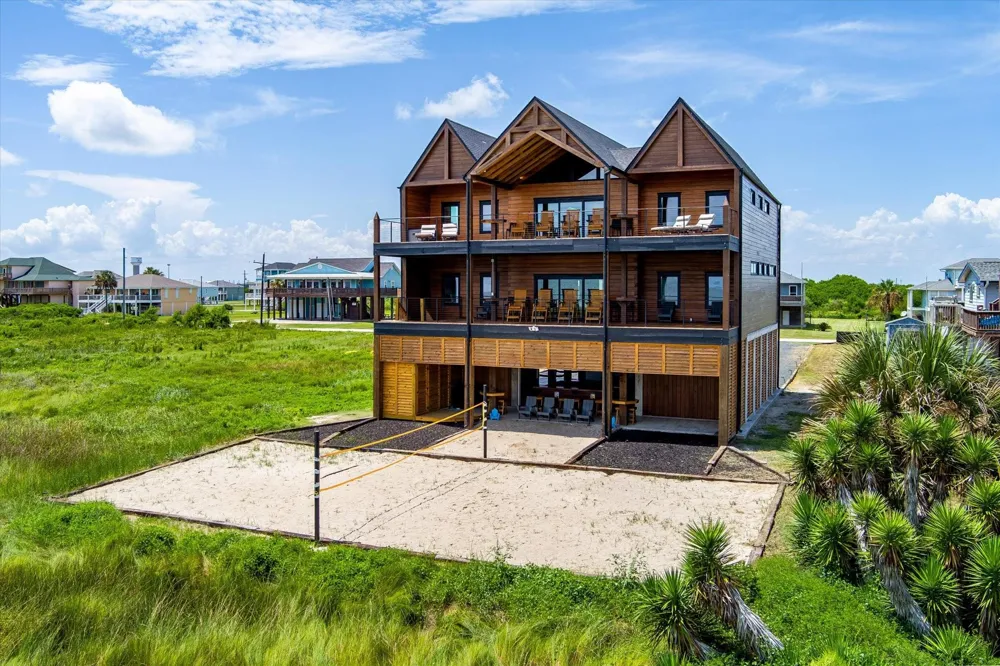 342 Atkinson Street Crystal Beach, TX 77650