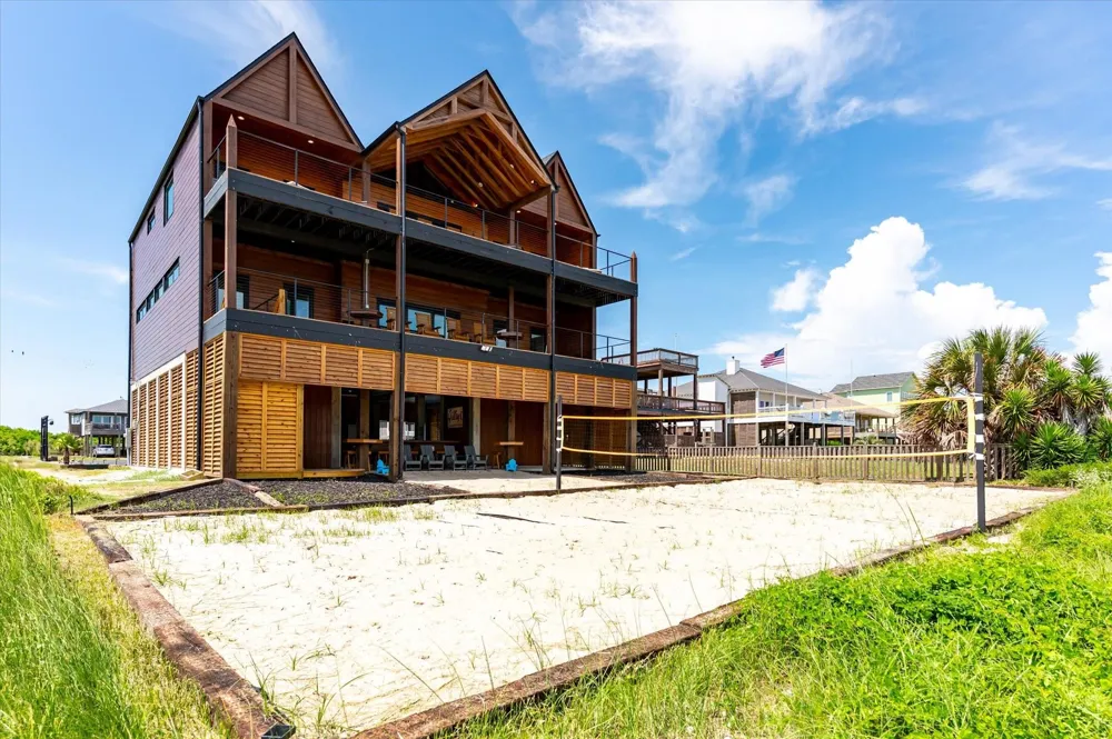 342 Atkinson Street Crystal Beach, TX 77650