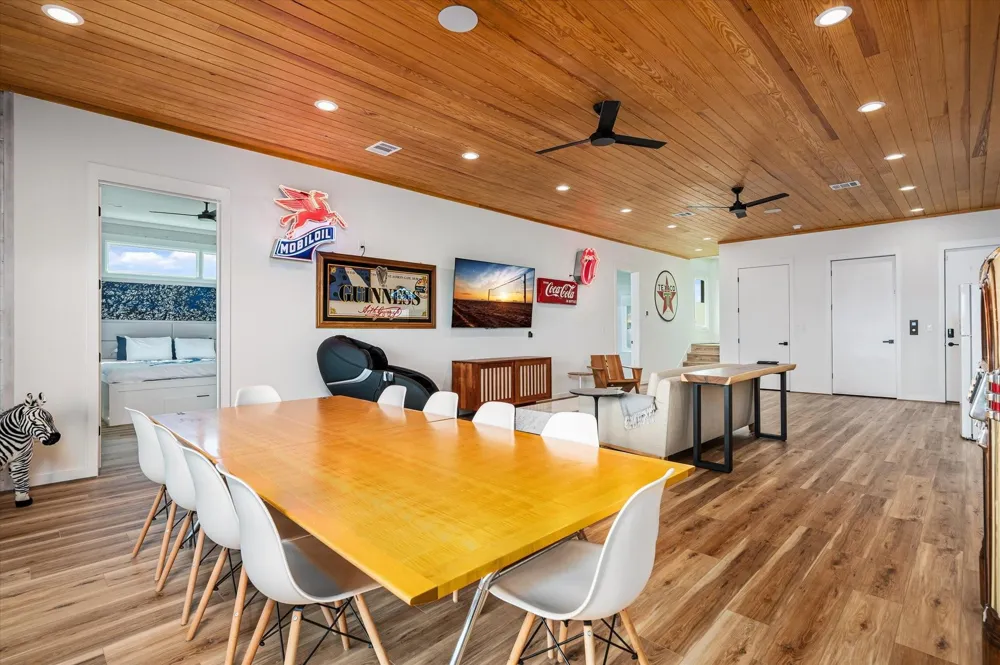 342 Atkinson Street Crystal Beach, TX 77650