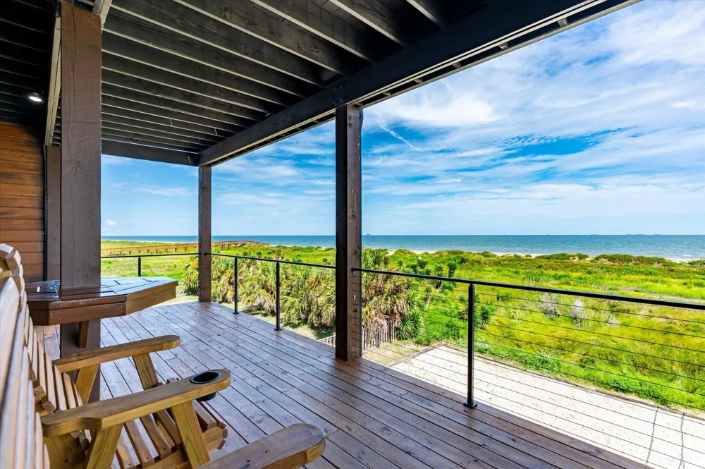 342 Atkinson Street Crystal Beach, TX 77650
