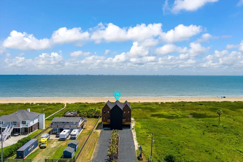 342 Atkinson Street Crystal Beach, TX 77650
