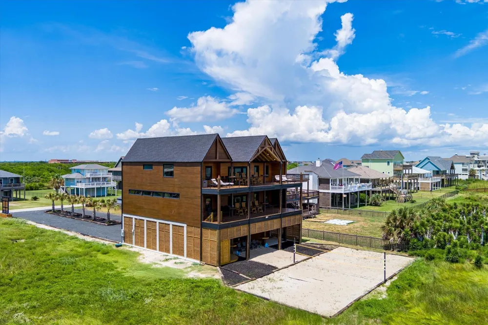 342 Atkinson Street Crystal Beach, TX 77650