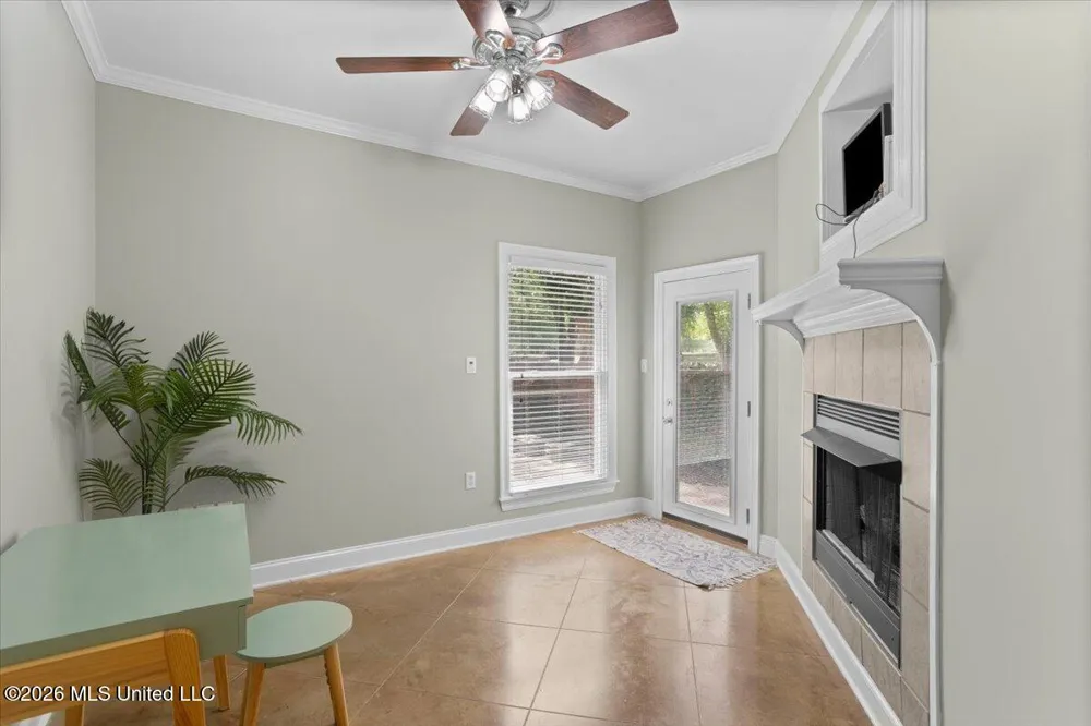 131 Shadow Lake Drive Hattiesburg, MS 39402